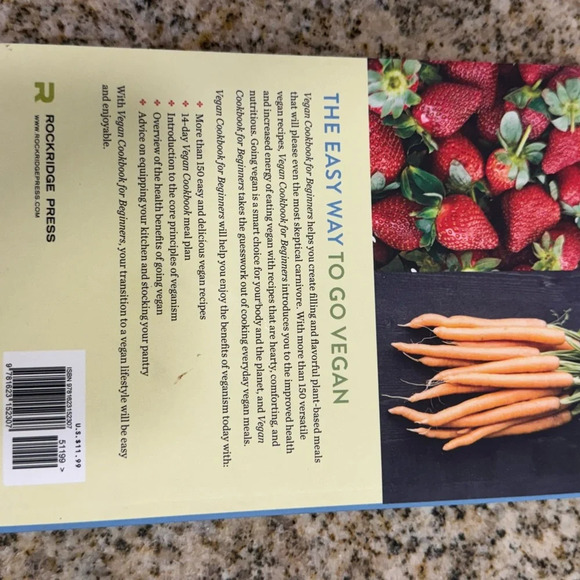 Vegan Cookbook for Beginners book new - Picture 2 of 3